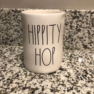 Rae Dunn Easter Candle